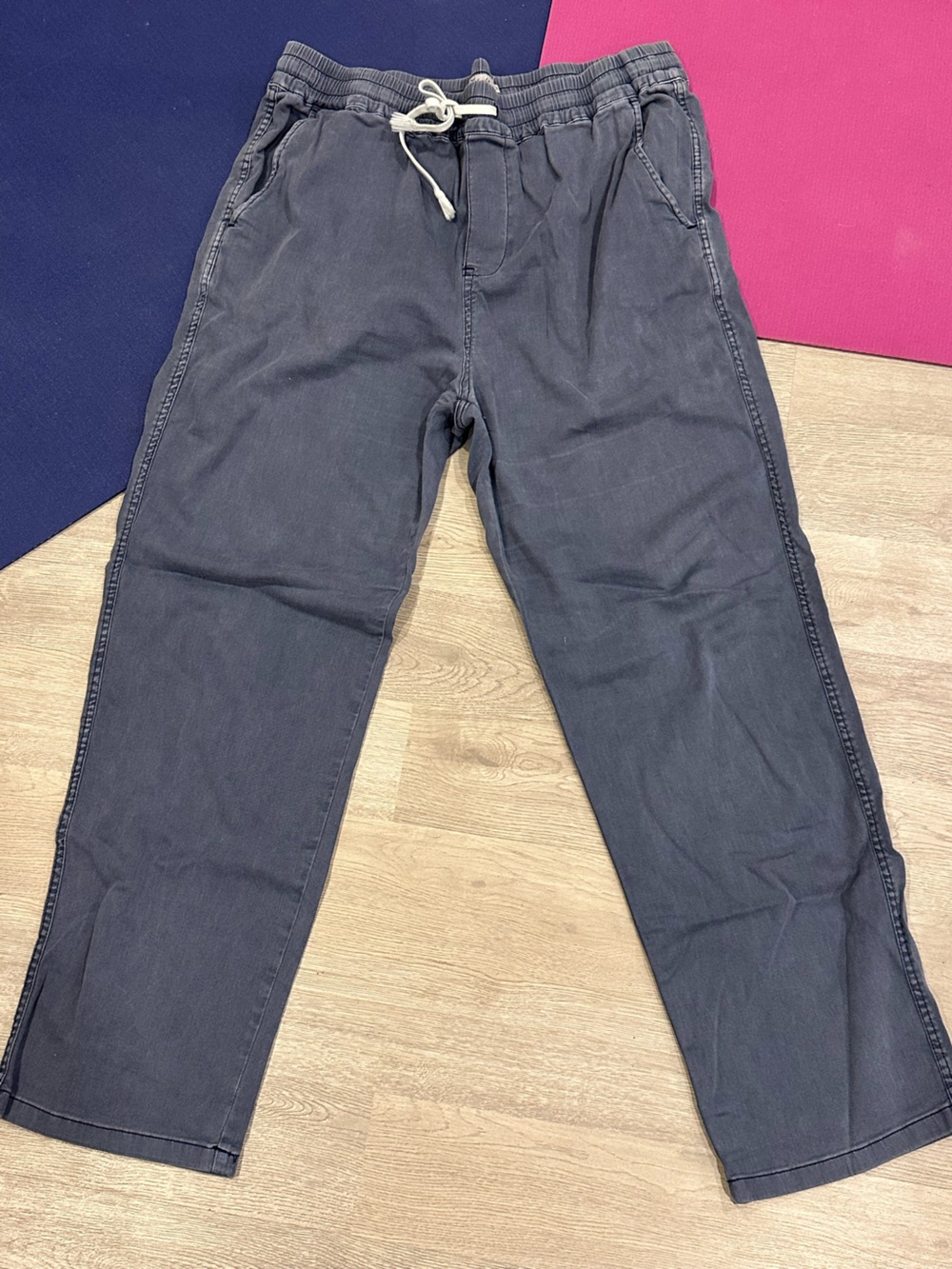 Faherty Women's Straight-Leg Jeans in Charcoal Blue